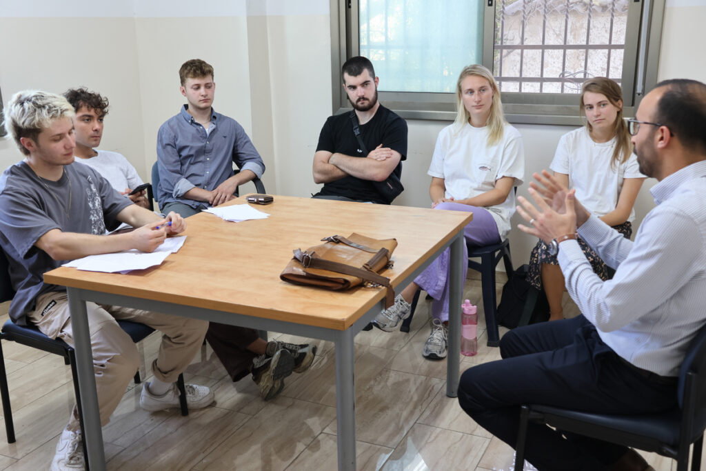 9 Best Intensive Ammiyya Arabic Lessons